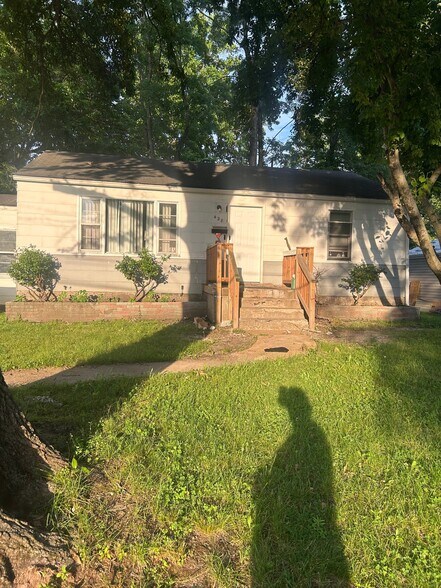 Building Photo - 428 Jean Ave