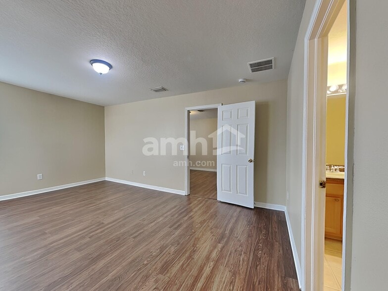 Building Photo - 12012 Citrus Leaf Dr