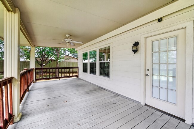 Building Photo - 3934 Brook Garden Ln