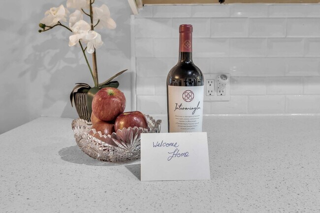 Building Photo - 5403 Carew St