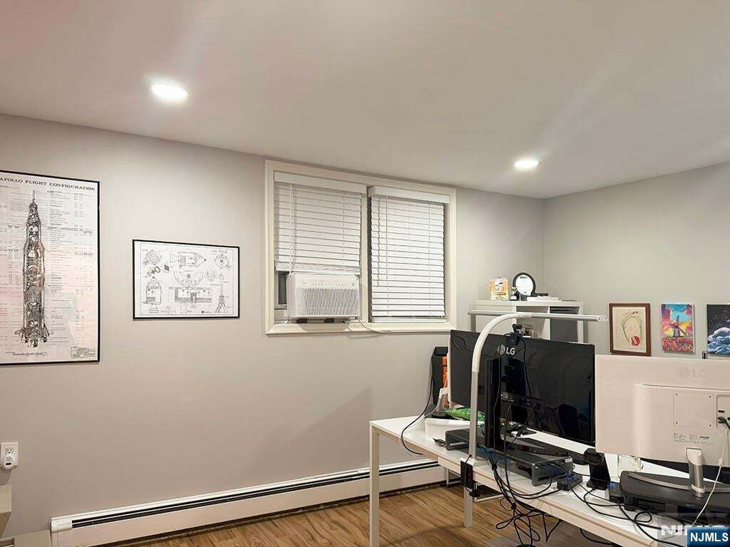 Building Photo - 2 Rossett St