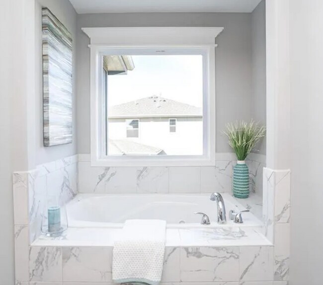 Building Photo - LOOK AT THIS GEM!  Schedule A Tour Today!!  Don't miss out on the Spring Special that was just ad...