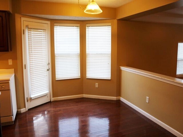Building Photo - 3903 Rivers Run Dr