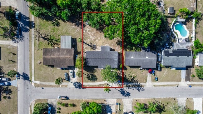 Building Photo - 5508 Meridian Way