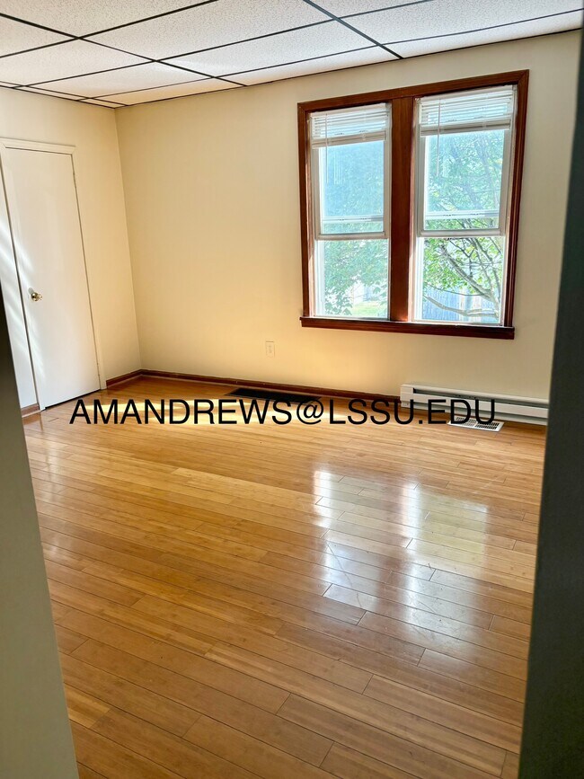 Building Photo - 607 11th St