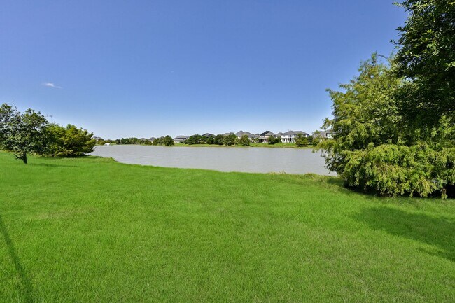 Building Photo - Lakefront Luxury Rental in Cross Creek Ranch