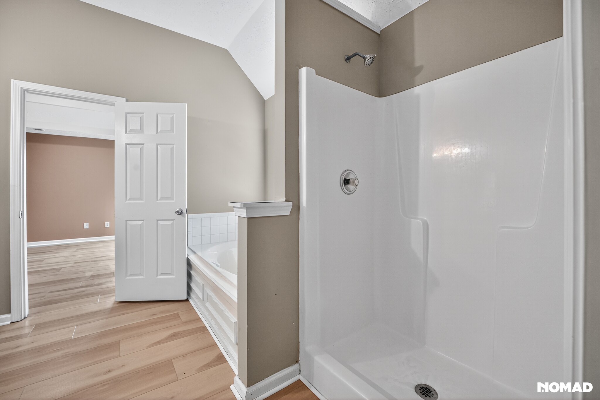 Building Photo - 395 Lamont Ln