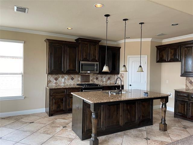 Building Photo - 3004 Guadalupe Dr