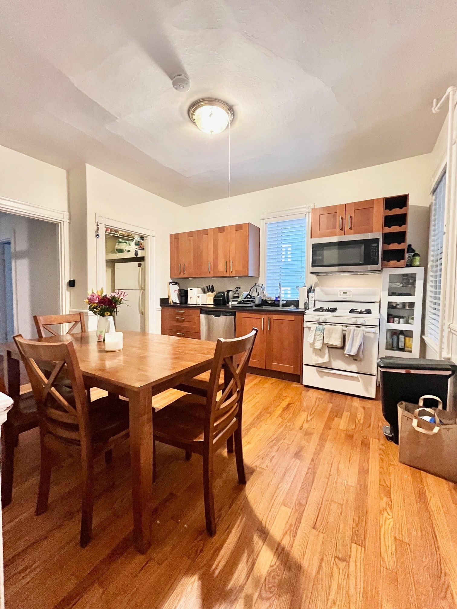 Building Photo - 73 Delle Ave