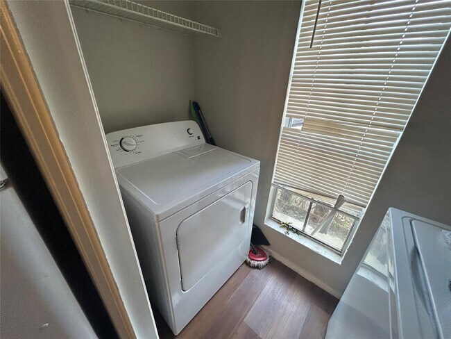 Building Photo - 10440 Doc Holliday Trail