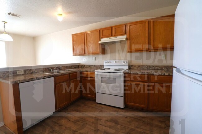 Building Photo - 3412 Cantabrian Dr