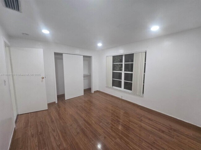 Building Photo - 2430 NW 83rd Way