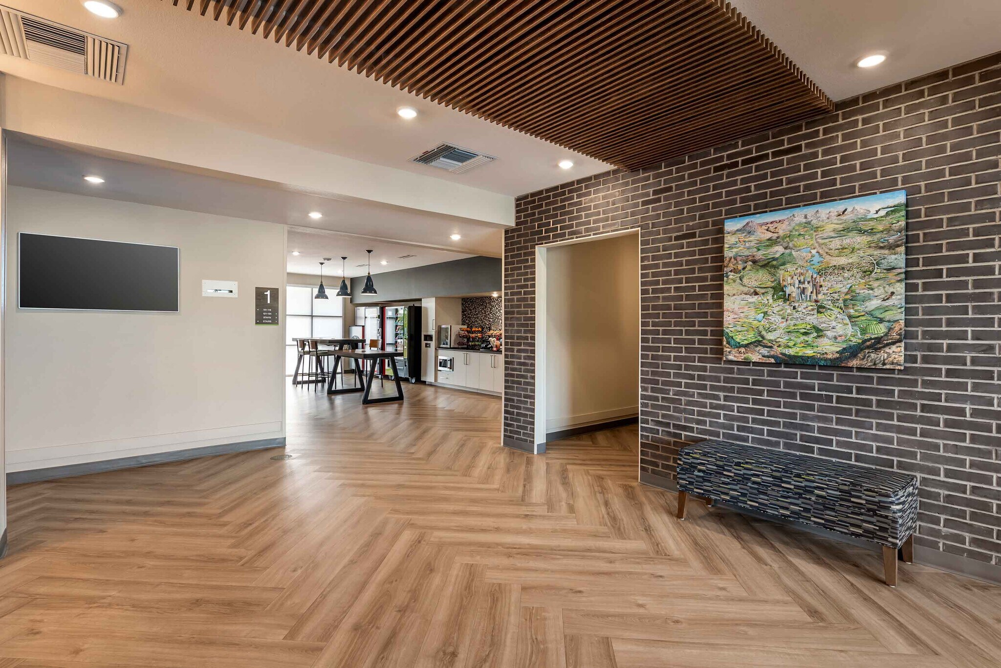 Building Photo - Furnished Studio-Colorado Springs - Center Park