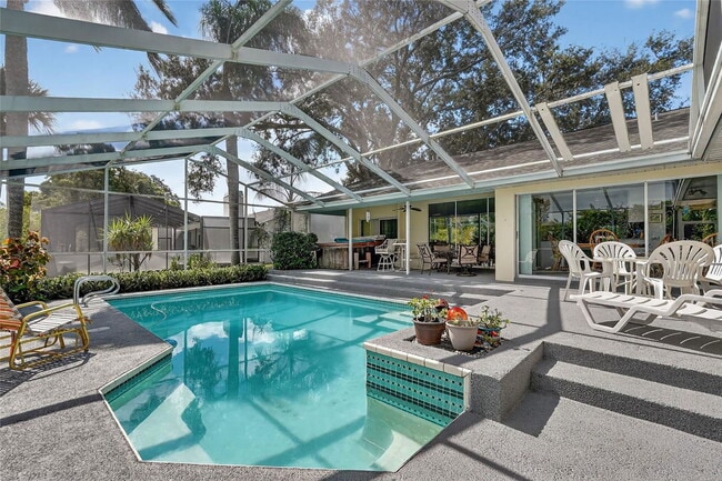 Building Photo - 2824 Summervale Dr