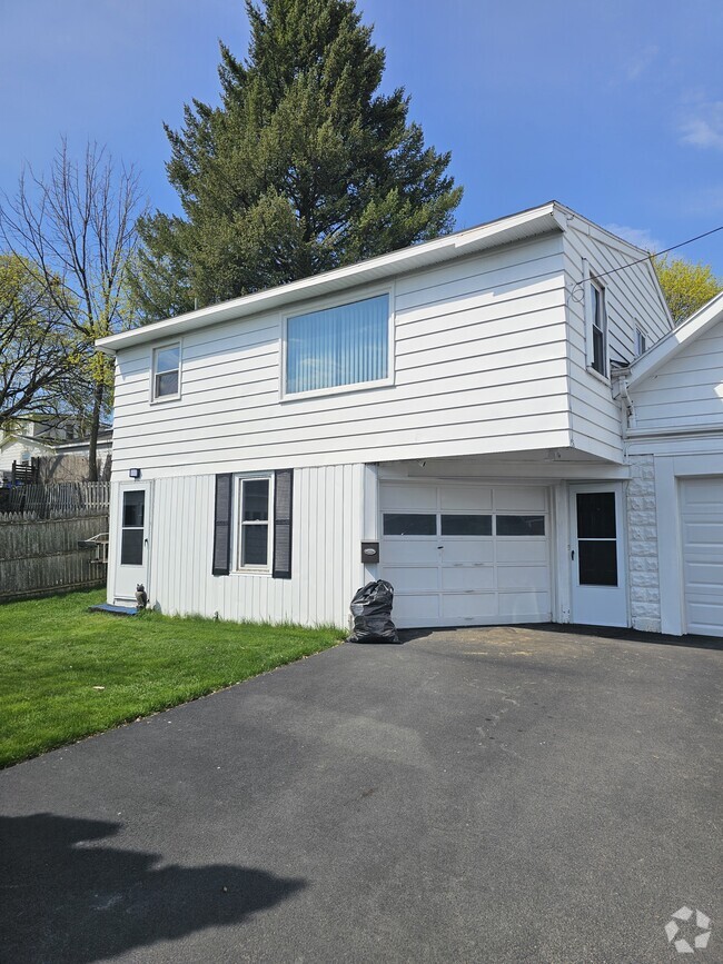 Building Photo - 509 N Highland Ave