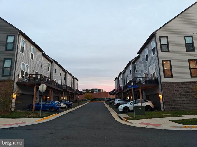 Building Photo - 2393 Liberty Lp