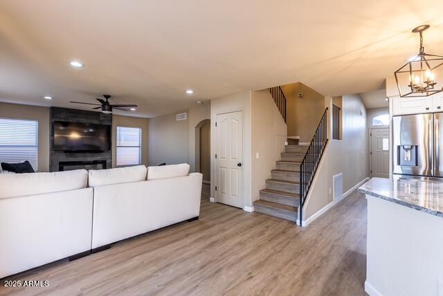 Building Photo - 4421 E Lone Cactus Dr