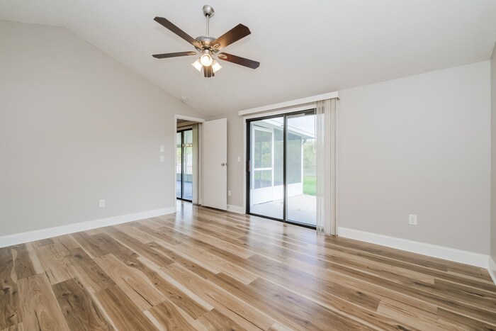 Building Photo - 5811 Silvermoon Ave