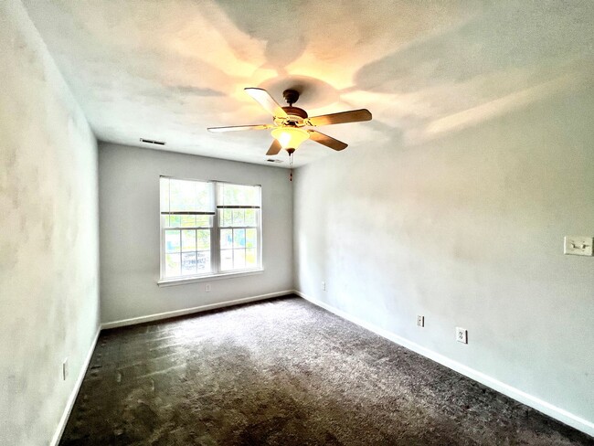 Building Photo - 4 bedroom home in Oceanview, Norfolk