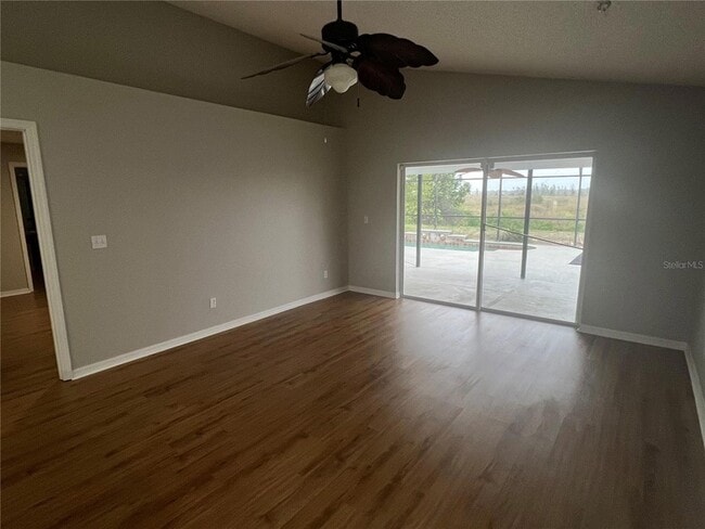 Building Photo - 1063 Bluegrass Dr