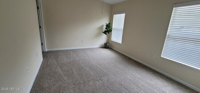 Building Photo - 6076 Maggies Cir