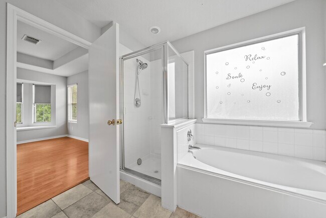 Building Photo - 19423 Camellia Knoll Trail
