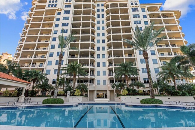Building Photo - 13621 Deering Bay Dr