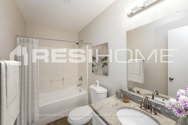 Building Photo - 2968 St Bernard Dr