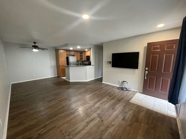 Building Photo - Remodeled 1br/1ba ground floor condo at Del Mar Villas in Carmel Valley