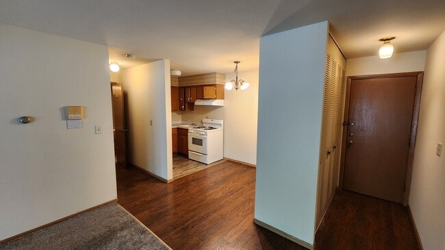 Building Photo - PENN ARMS APARTMENTS