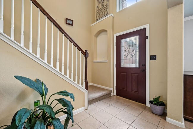 Building Photo - 8522 E Highlands Crossing