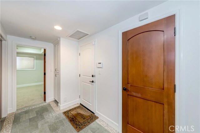 Building Photo - 2816 Manhattan Ave