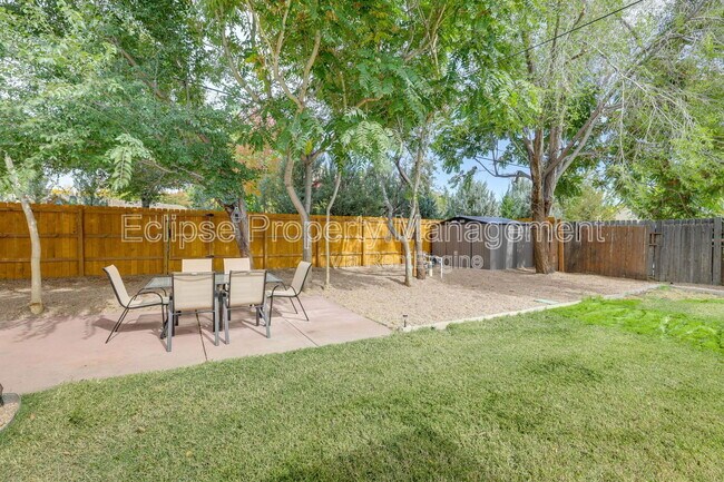 Building Photo - 1228 Bonito Ave