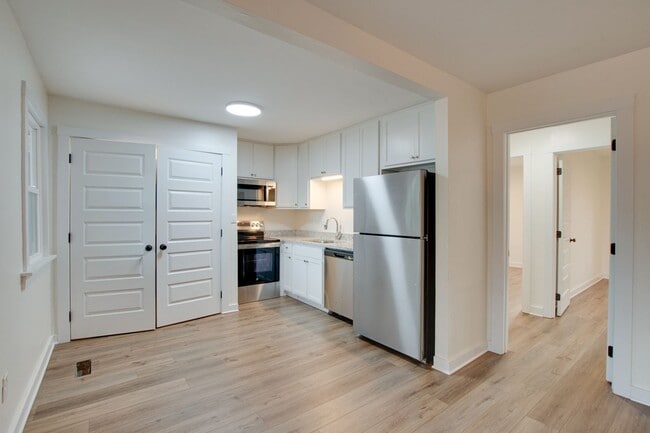 Building Photo - 2705 Wilson Dr NW