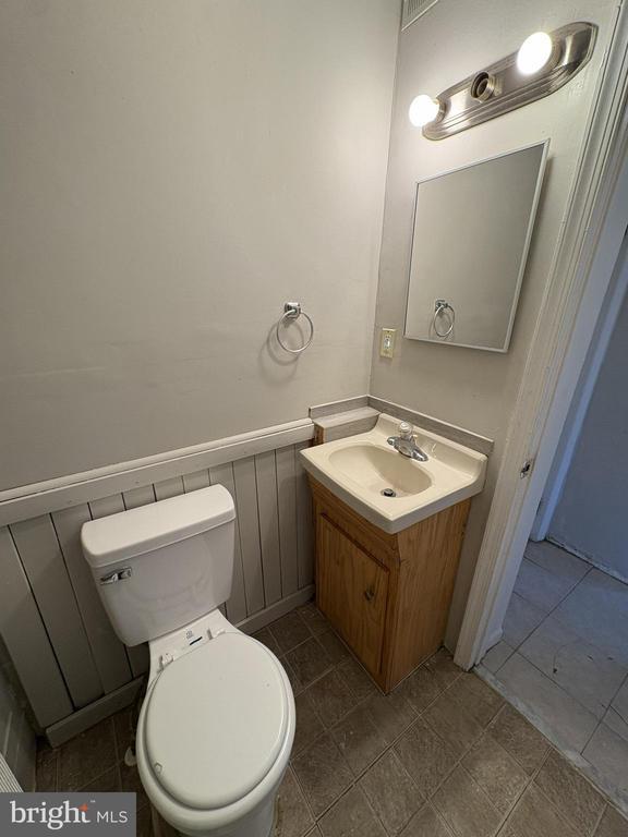 Building Photo - 165 Erial Rd