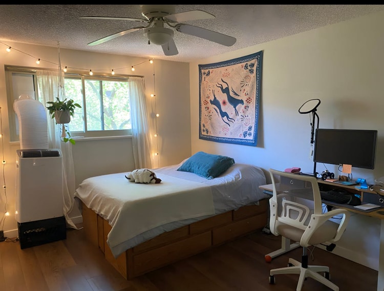Second floor: bedroom 1 with 2 closets - 1777 Quail St