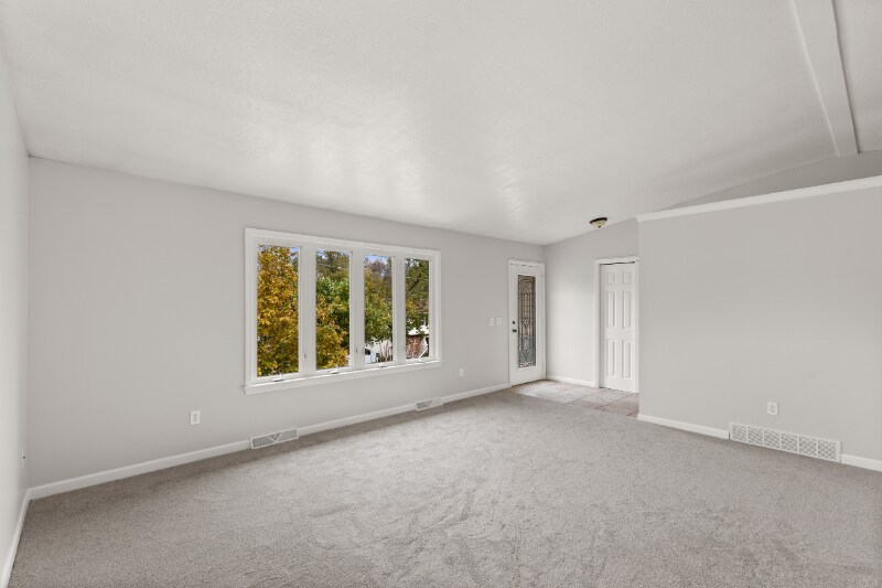 Building Photo - 120 Windermere Dr