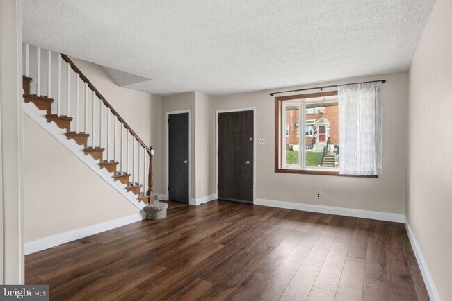 Building Photo - 8119 Terry St