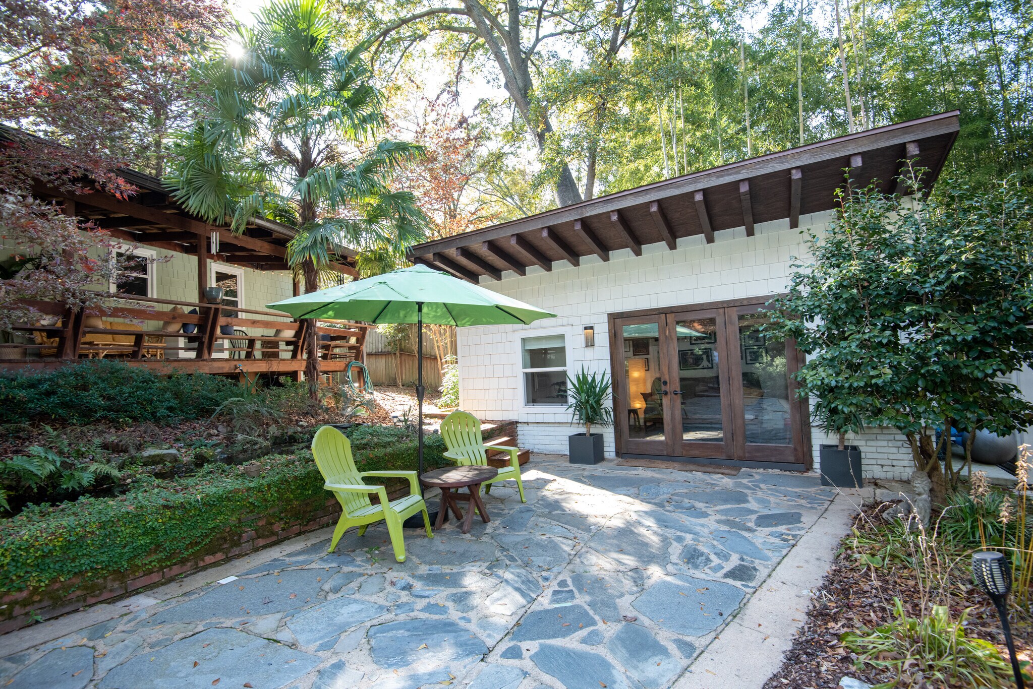 Building Photo - 1096 Oakfield Dr SE