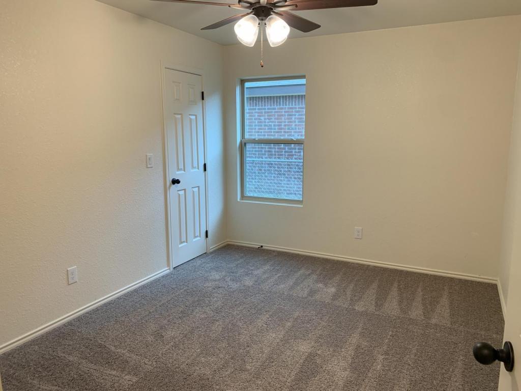 Bedroom - 2421 Alterman Dr