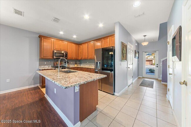 Building Photo - 1345 Lara Cir