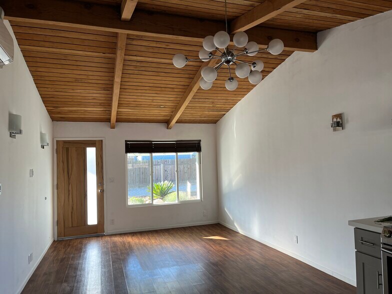 Building Photo - 21621 DuPont St