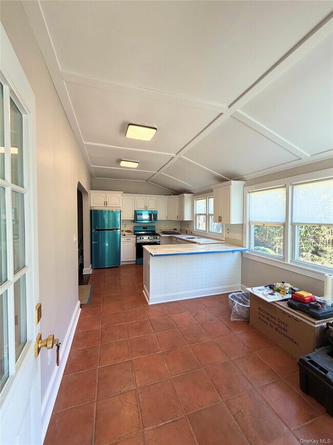 Building Photo - 65 Summit Ave