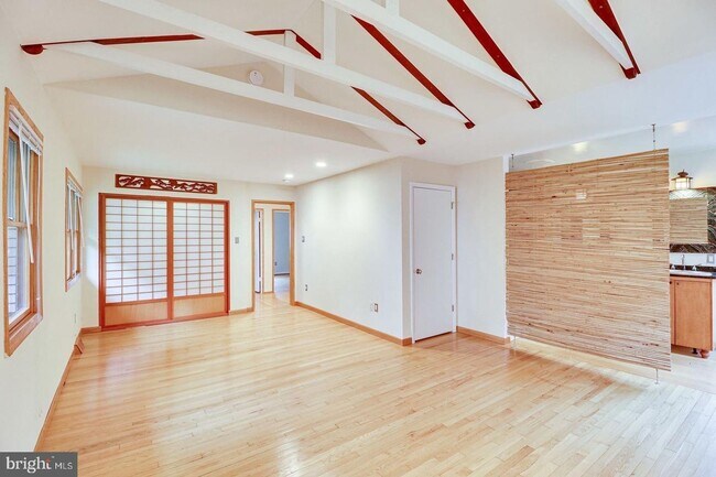 Building Photo - This elegant and unique three-level split ...