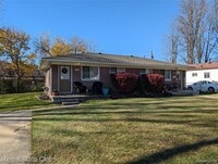 Building Photo - 6023 N Globe St