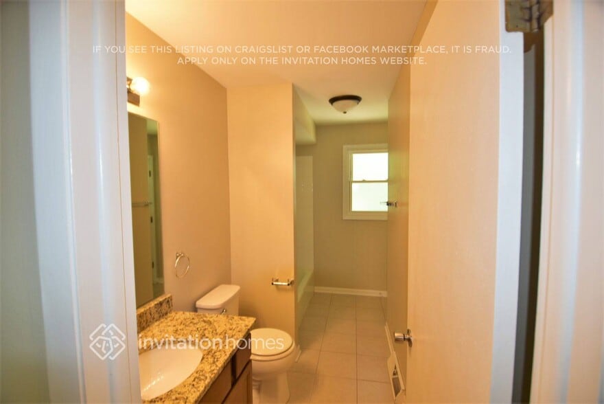 Building Photo - 7712 163rd Pl