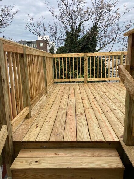 Building Photo - 3219 Hamilton St