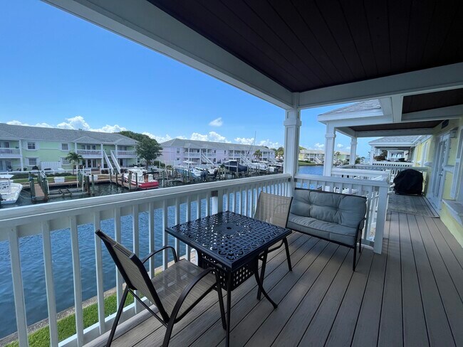 Building Photo - 5132 Beach Dr SE