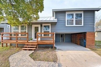 Building Photo - 2902 Katy St