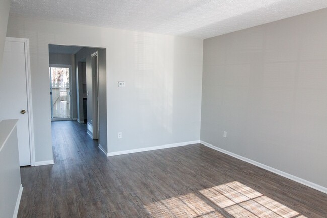 Building Photo - 7778 Deercrest Ct